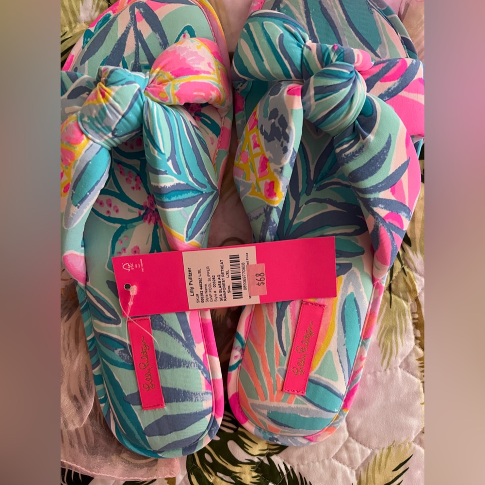 Lilly Pulitzer slippers rainforest retreat L/XL